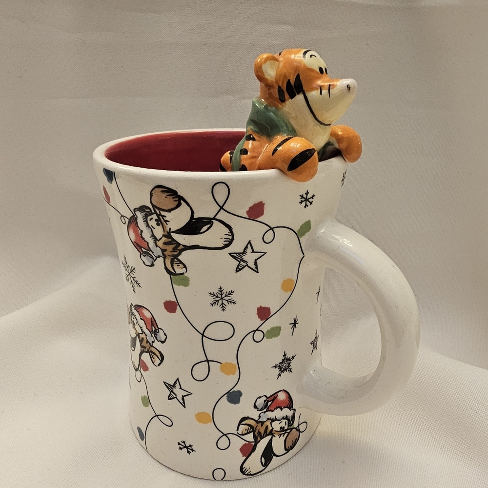 Disney Winnie The Pooh TIGGER COFFEE MUG 3D On Cup Edge Red Interior Christmas